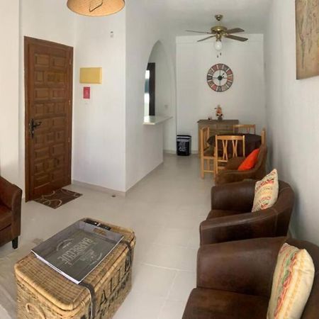 Tranquila Apartment Torrevieja Bagian luar foto