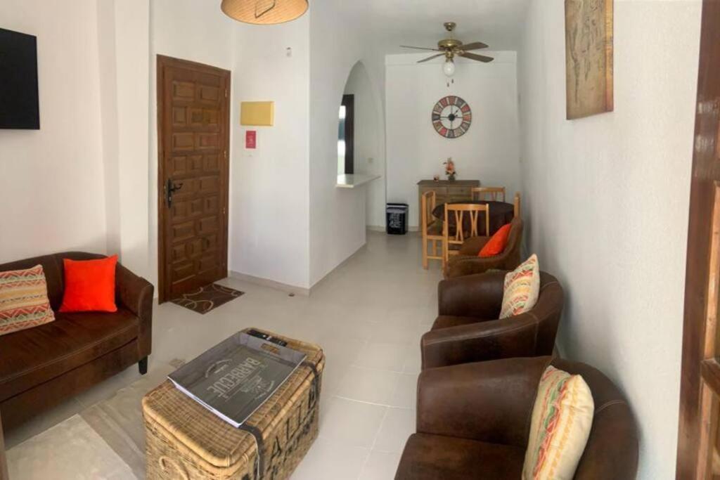 Tranquila Apartment Torrevieja Bagian luar foto