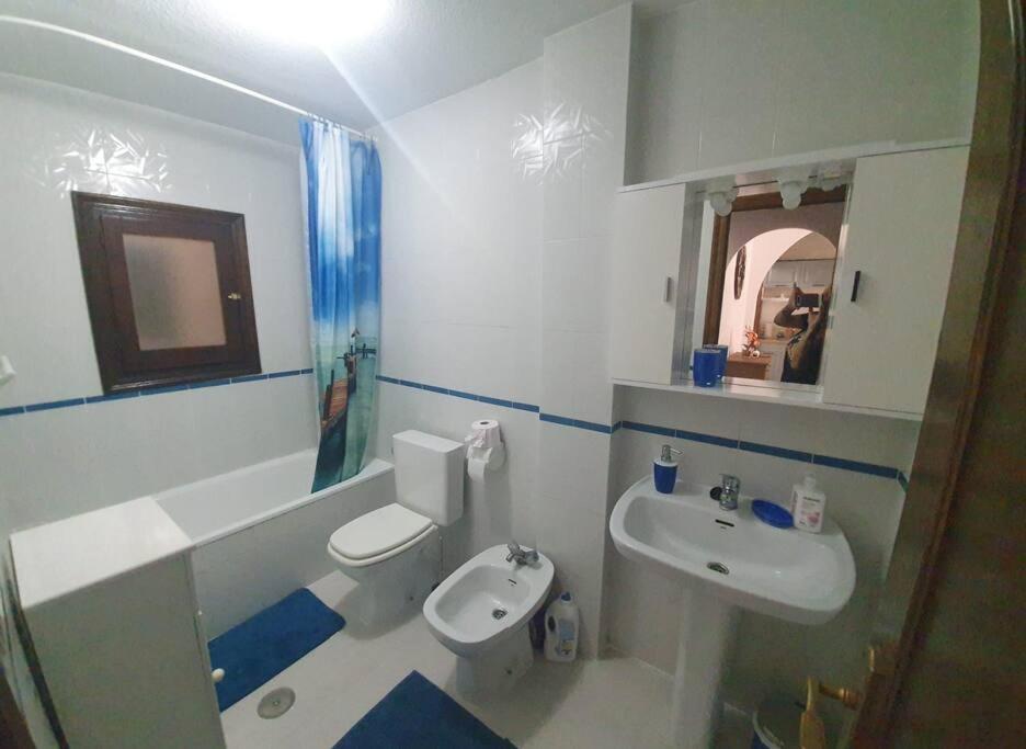 Tranquila Apartment Torrevieja Bagian luar foto